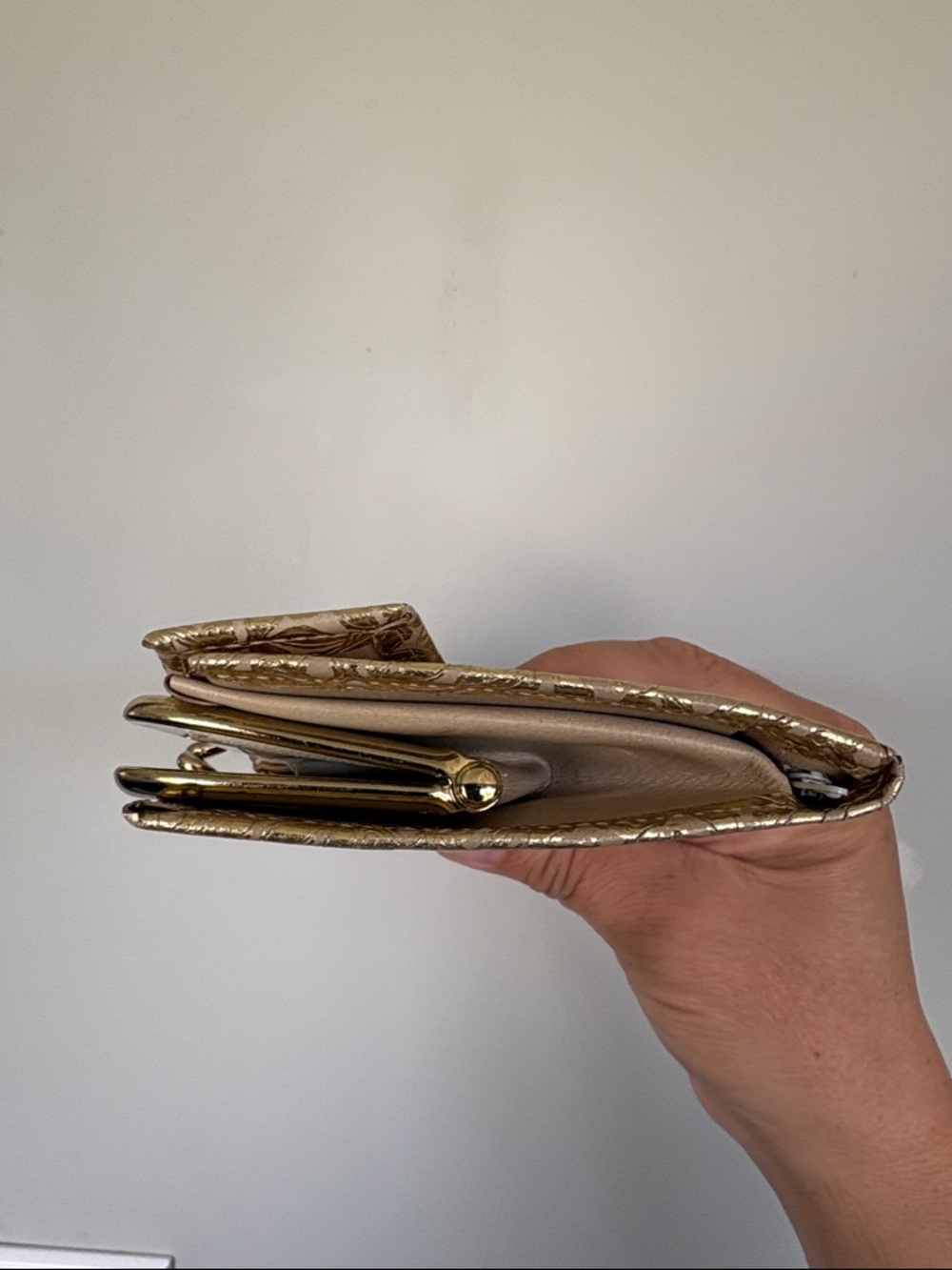 Vintage Elegant Gold Leaf-Embossed Women’s Clutch Wallet Rolf’s cowhide leather - Picture 8 of 12